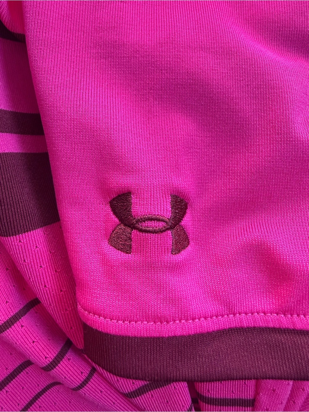 XS Like New Under Armour Heat Gear Women’s Golf Shirt Hot Pink Performance Polo - Picture 2 of 11